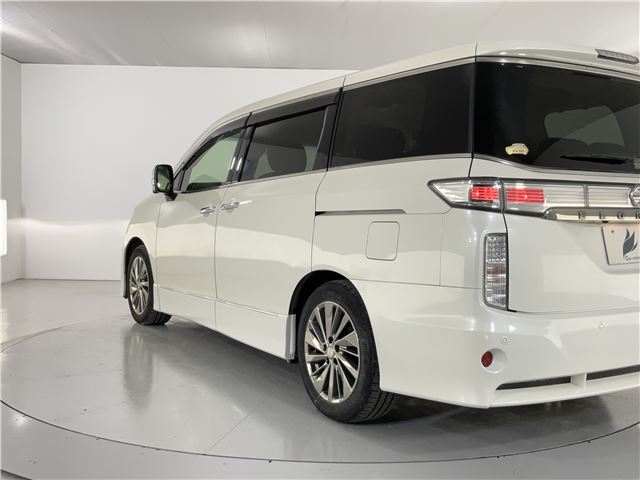 Nissan ELGRAND 2020 6410881-7