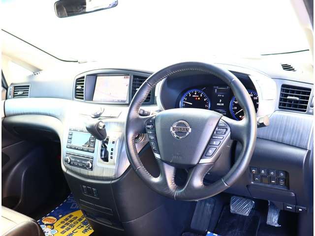 Nissan ELGRAND 2019 6411304-4