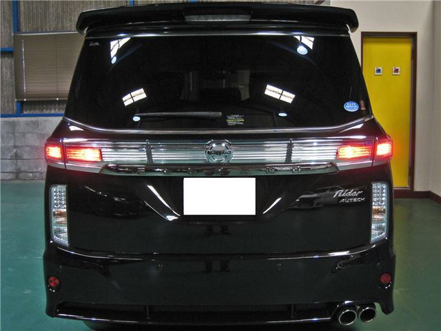 Nissan ELGRAND 2019 6411338-10
