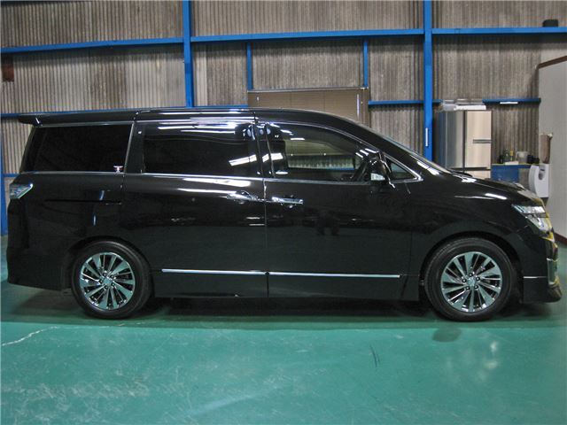 Nissan ELGRAND 2019 6411338-5