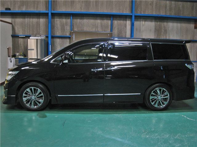 Nissan ELGRAND 2019 6411338-6