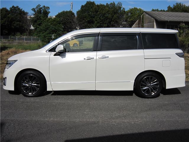 Nissan ELGRAND 2019 6411340-7