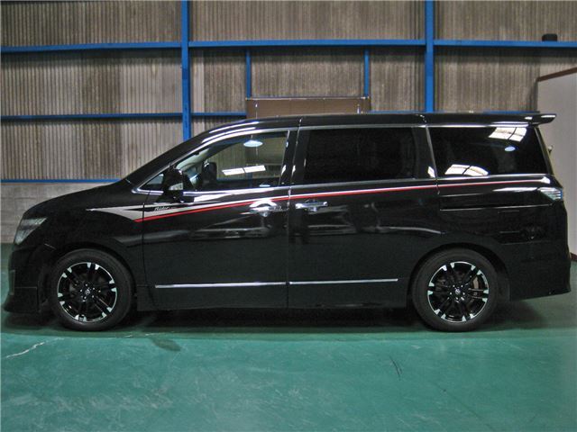 Nissan ELGRAND 2019 6411341-10