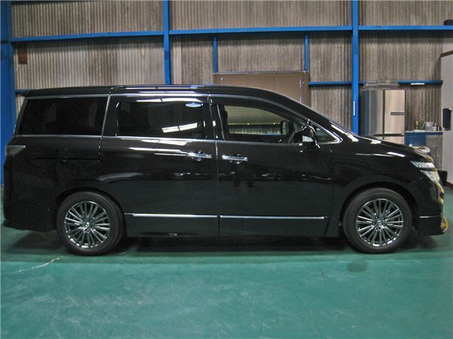 Nissan ELGRAND 2019 6411385-9