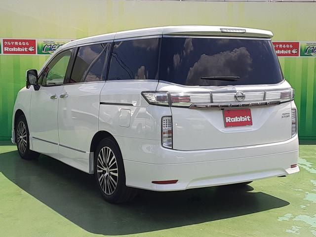Nissan ELGRAND 2018 6411544-1