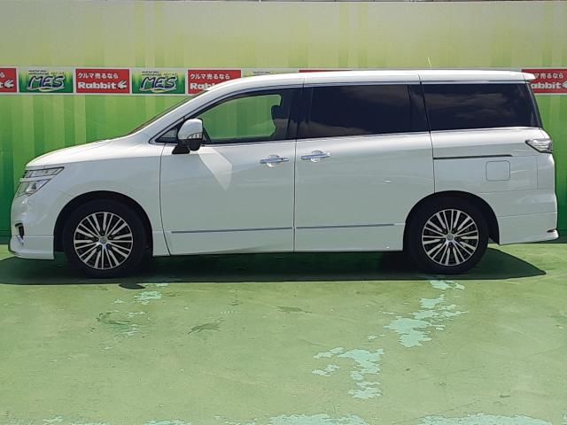 Nissan ELGRAND 2018 6411544-3
