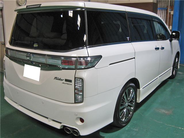 Nissan ELGRAND 2018 6411559-3