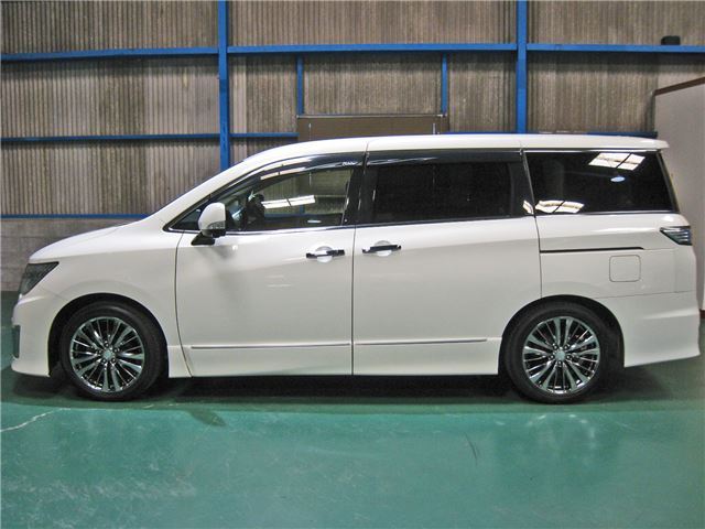 Nissan ELGRAND 2018 6411559-6