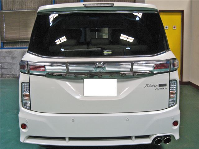 Nissan ELGRAND 2018 6411559-8