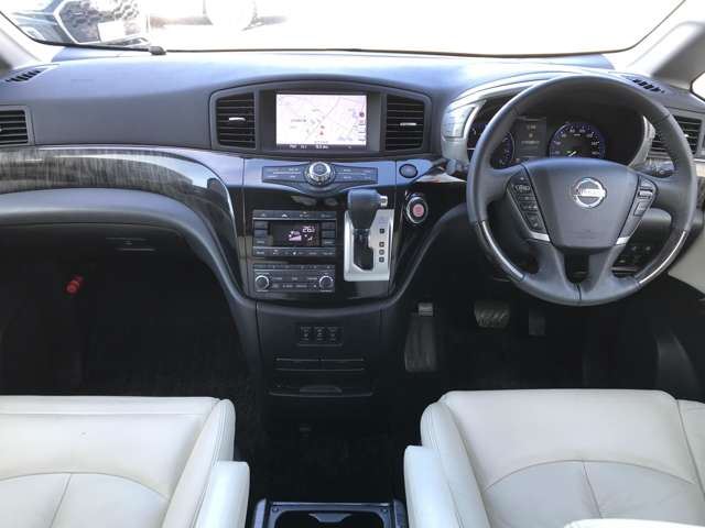 Nissan ELGRAND 2017 6411736-1