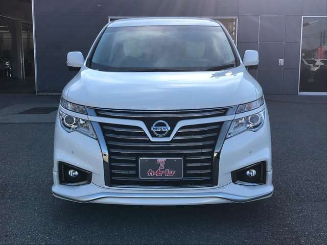 Nissan ELGRAND 2017 6411736-3
