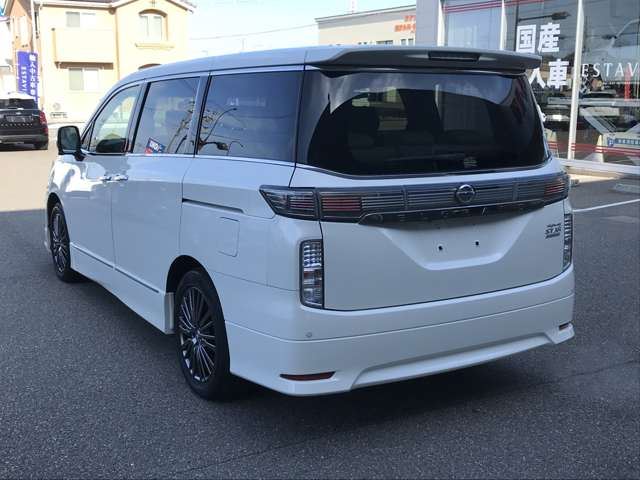 Nissan ELGRAND 2017 6411736-6