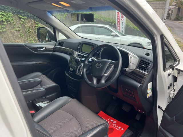 Nissan ELGRAND 2014 6412058-2