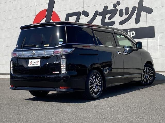 Nissan ELGRAND 2014 6412232-1