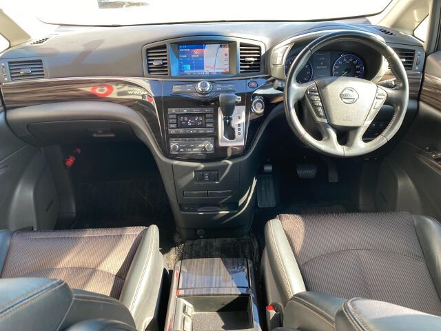 Nissan ELGRAND 2014 6412232-2