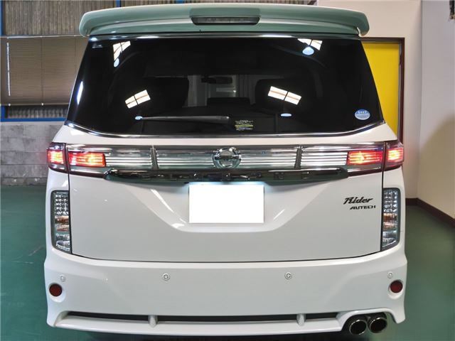 Nissan ELGRAND 2014 6412355-8
