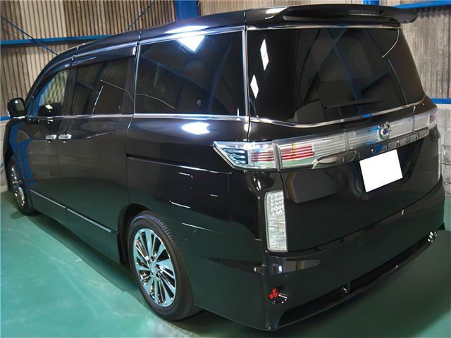 Nissan ELGRAND 2014 6412385-1