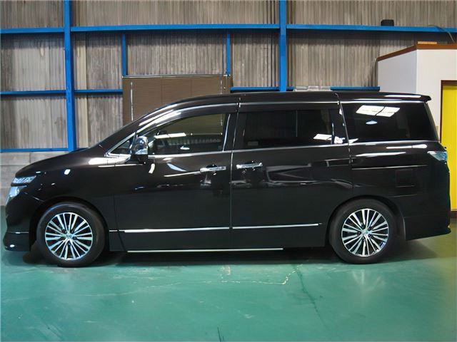 Nissan ELGRAND 2014 6412386-4