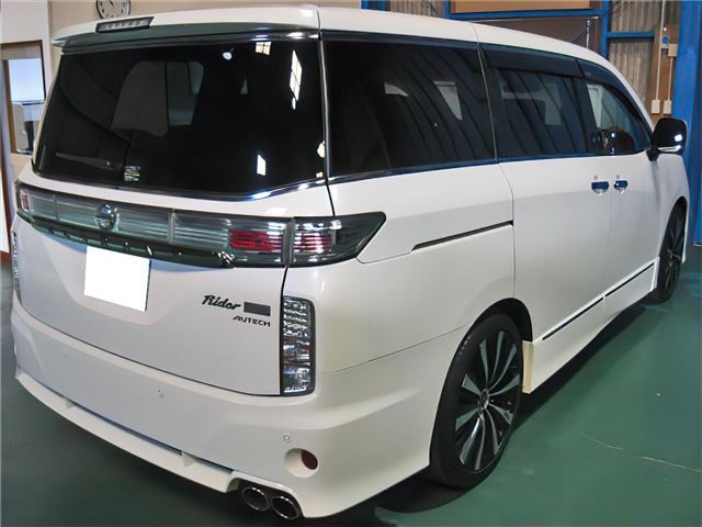 Nissan ELGRAND 2014 6412387-3
