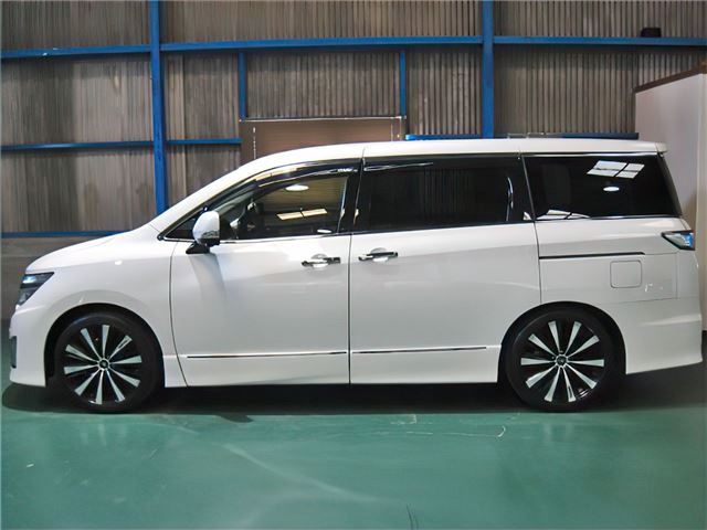 Nissan ELGRAND 2014 6412387-4