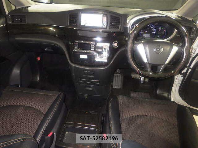 Nissan ELGRAND 2012 6412776-2