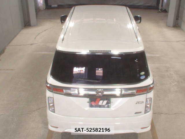 Nissan ELGRAND 2012 6412776-5