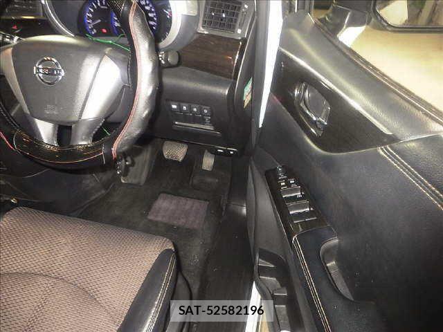 Nissan ELGRAND 2012 6412776-6