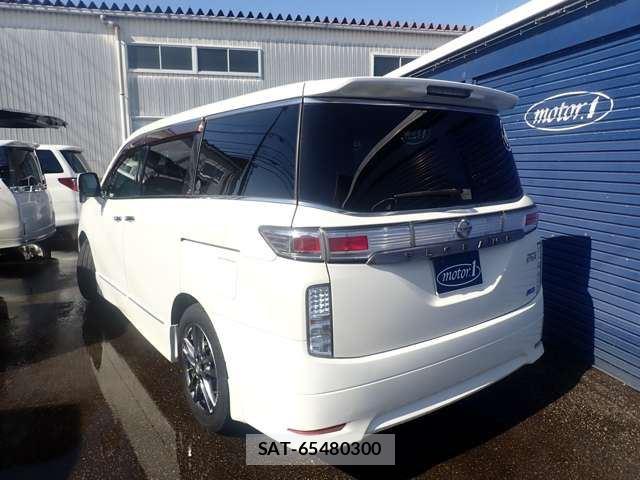 Nissan ELGRAND 2012 6412834-7