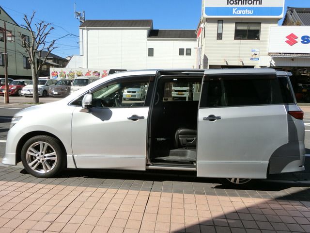 Nissan ELGRAND 2011 6413066-7