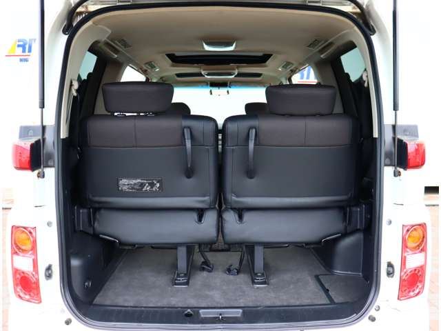 Nissan ELGRAND 2006 6413625-10