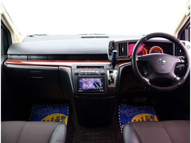 Nissan ELGRAND 2006 6413625-3