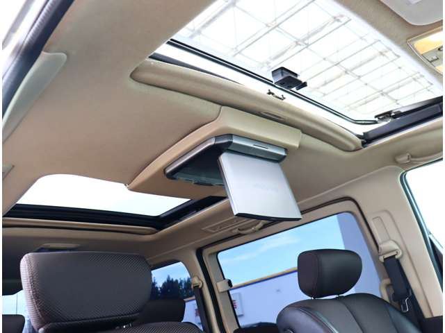 Nissan ELGRAND 2006 6413625-4
