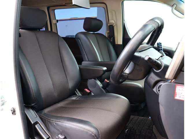 Nissan ELGRAND 2006 6413625-5
