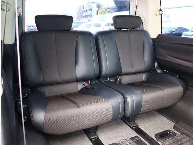 Nissan ELGRAND 2006 6413625-9
