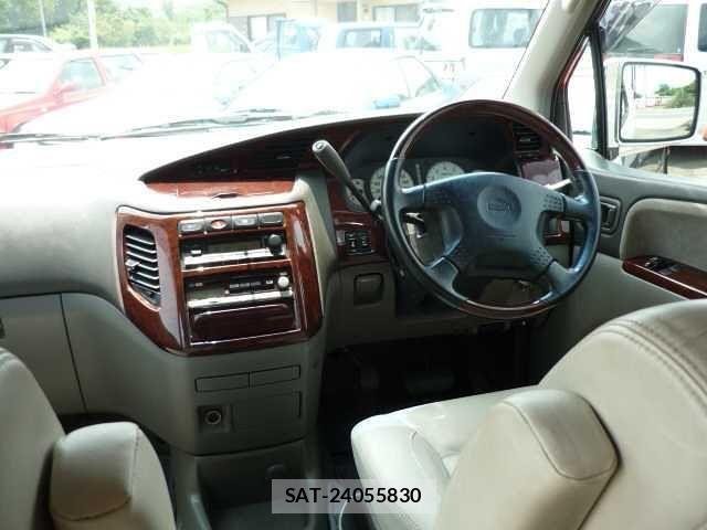 Nissan ELGRAND 2001 6413697-2