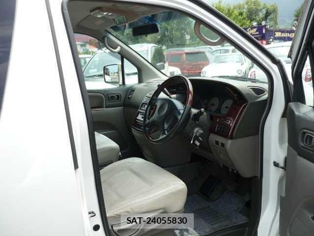 Nissan ELGRAND 2001 6413697-3