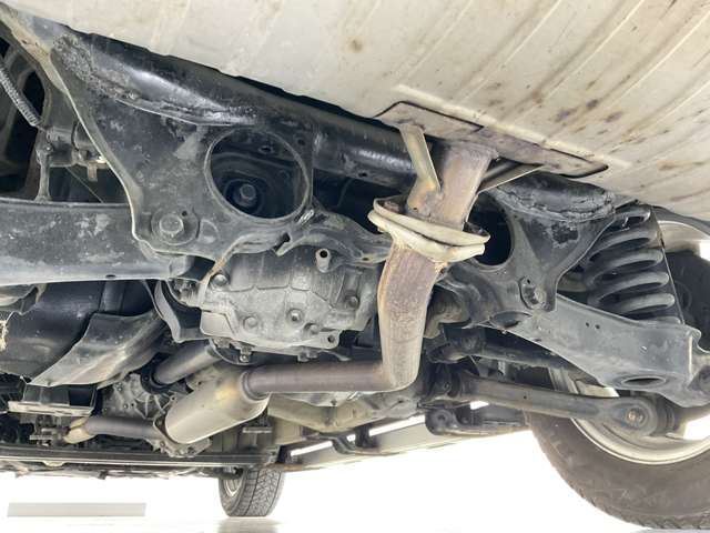 Suzuki ESCUDO 2012 6404497-10