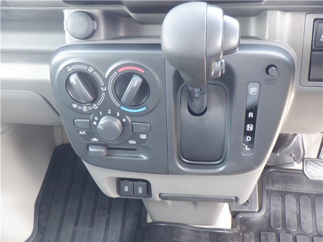 Suzuki EVERY 2024 6409006-10