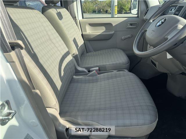 Suzuki EVERY 2013 6411031-10