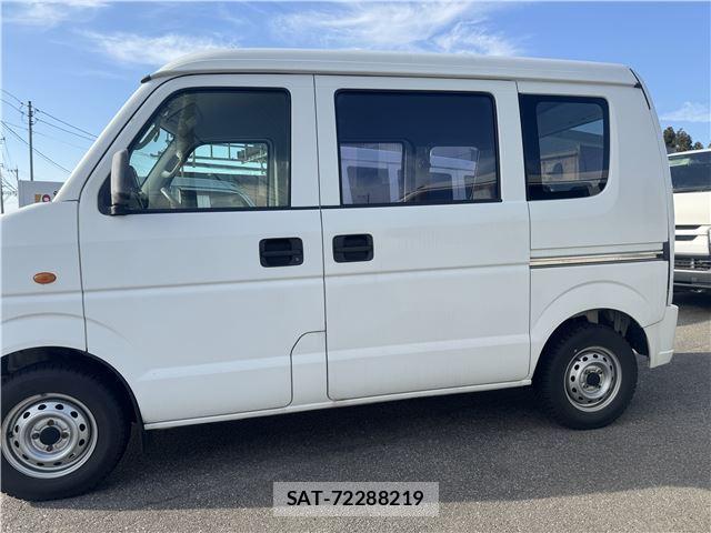 Suzuki EVERY 2013 6411031-3