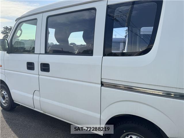 Suzuki EVERY 2013 6411031-4