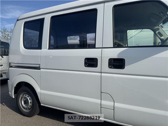 Suzuki EVERY 2013 6411031-5
