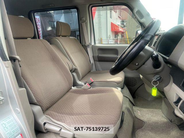 Suzuki EVERY 2012 6411128-10