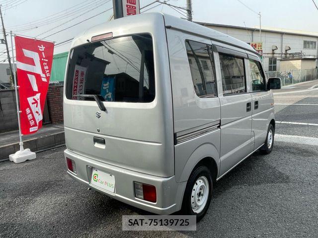 Suzuki EVERY 2012 6411128-7
