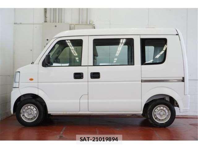 Suzuki EVERY 2014 6411409-1