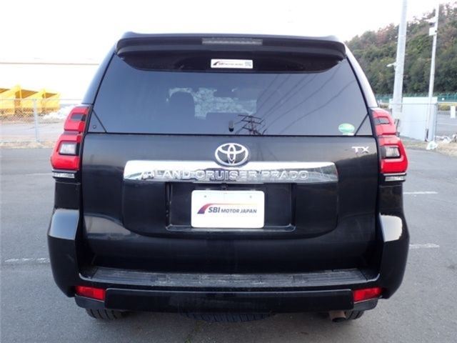 Toyota LAND CRUISER PRADO 2019 6385421-6