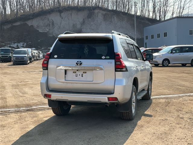 Toyota LAND CRUISER PRADO 2018 6385697-1