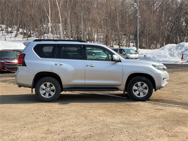 Toyota LAND CRUISER PRADO 2018 6385697-7