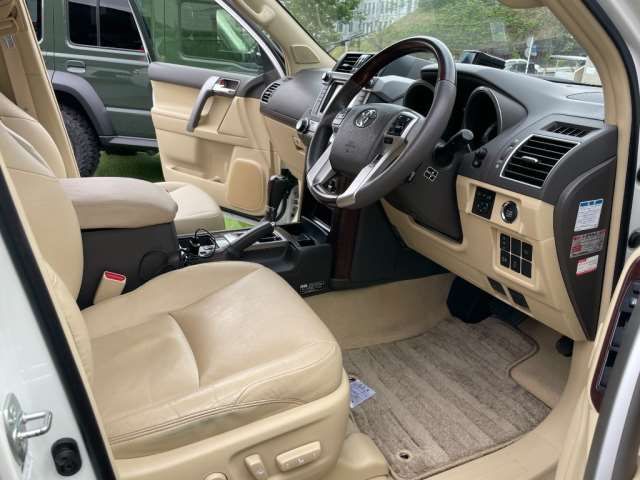 Toyota LAND CRUISER PRADO 2016 6386498-8