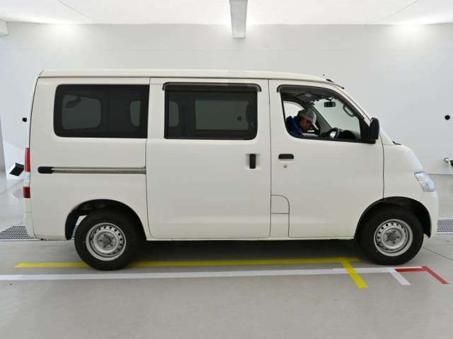 Toyota LITEACE VAN 2019 6389338-2